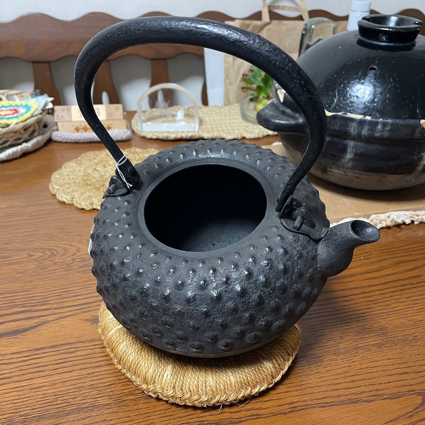 Tetsubin, Nanbu Tetsubin, Japanese tetsubin, Cast iron kettle, Nanbu tekki, Tetsubin teapot, Tetsubin kettle, Cast iron teapot, Japanese Tetsubin, Tetsuhachi Dai-Arare, 1.6L, Free Shipping, Ready for BtoB negotiation
