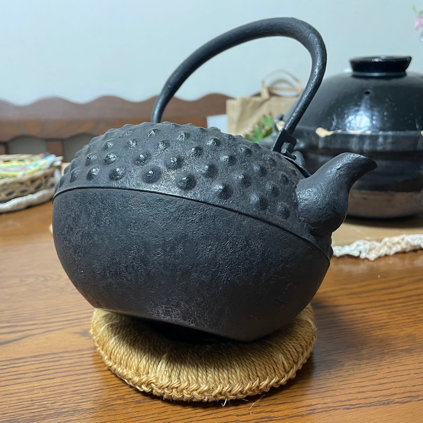 Tetsubin, Nanbu Tetsubin, Japanese tetsubin, Cast iron kettle, Nanbu tekki, Tetsubin teapot, Tetsubin kettle, Cast iron teapot, Japanese Tetsubin, Tetsuhachi Dai-Arare, 1.6L, Free Shipping, Ready for BtoB negotiation