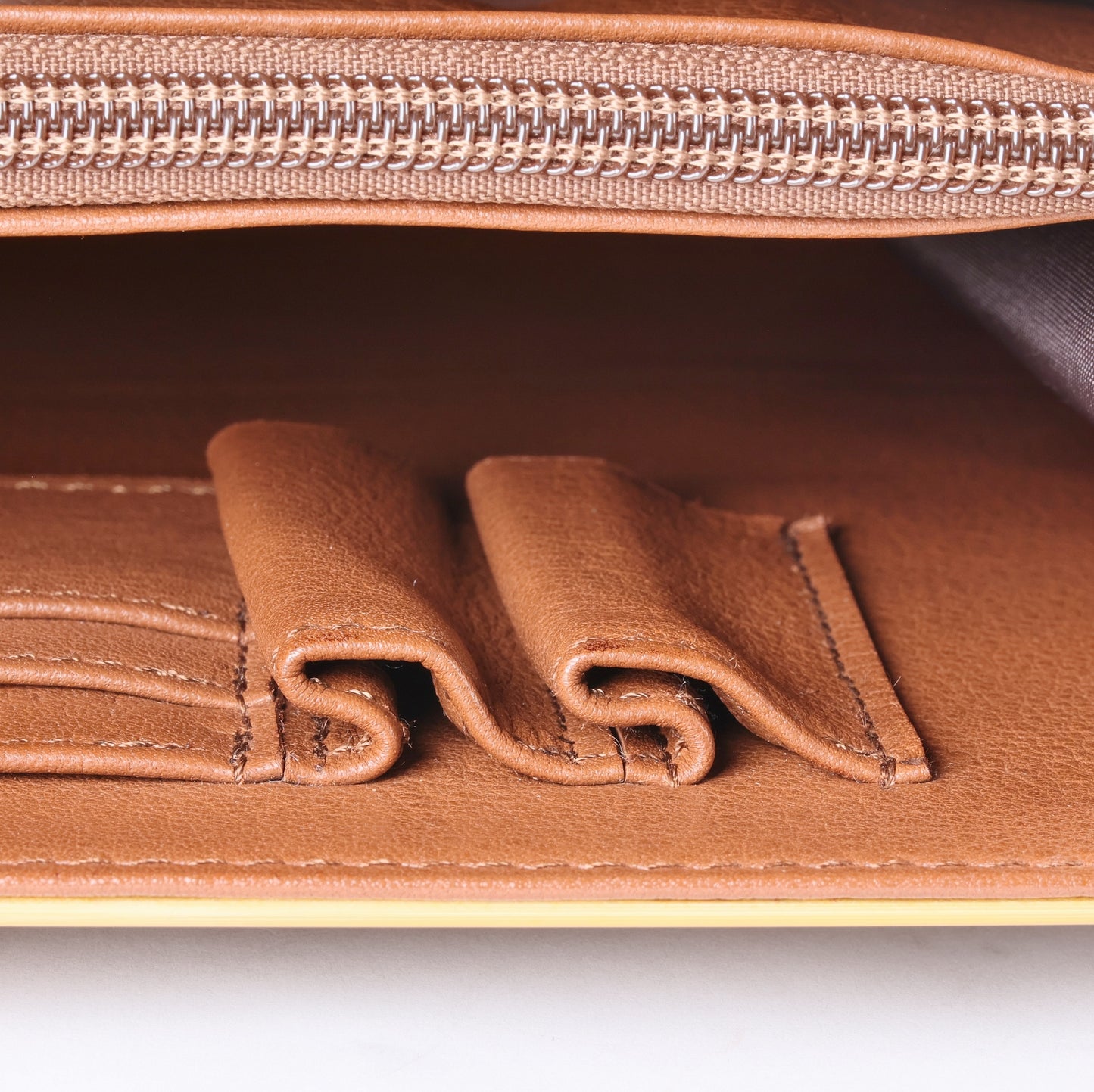 A4サイズ、虎竹ブリーフケース