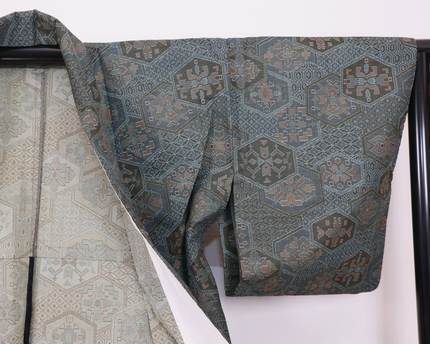 Green Kimono, Nishijin Kimono, Nishijin Japanese Kimono, vintage kimono, vintage kimono for sale, used Kimono, Free shipping