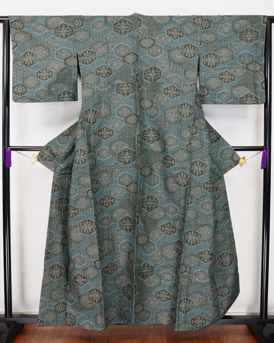 Green Kimono, Nishijin Kimono, Nishijin Japanese Kimono, vintage kimono, vintage kimono for sale, used Kimono, Free shipping