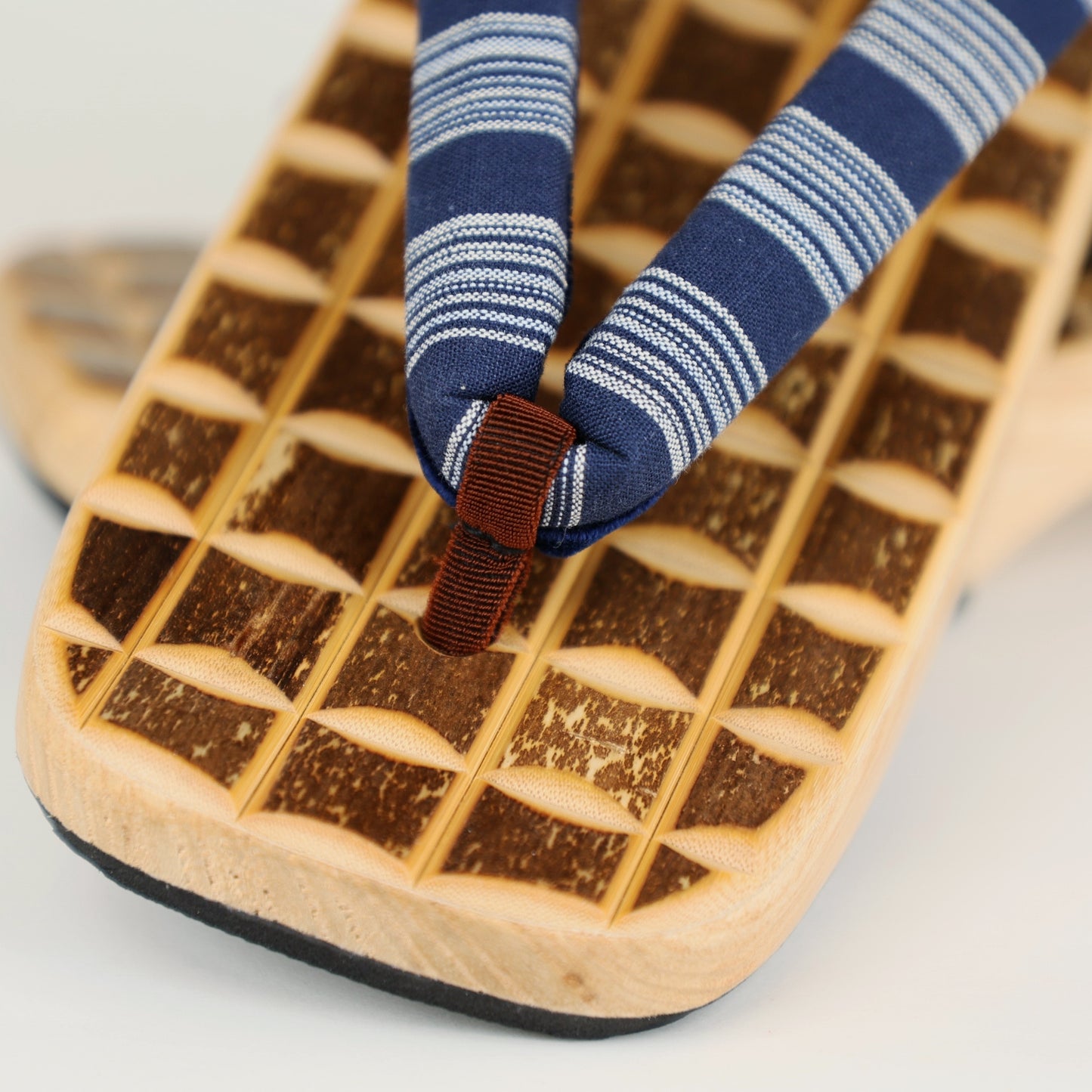 Geta, Japanese Geta Sandals, Japanese Geta, Japanese wooden clogs, Japanese wood sandals, Wooden Japaanese sandals, Ukon geta, Men's Ukon Geta, Free Shipping
