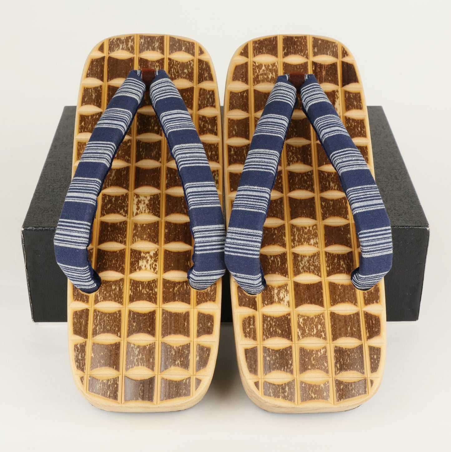 Geta, Japanese Geta Sandals, Japanese Geta, Japanese wooden clogs, Japanese wood sandals, Wooden Japaanese sandals, Ukon geta, Men's Ukon Geta, Free Shipping