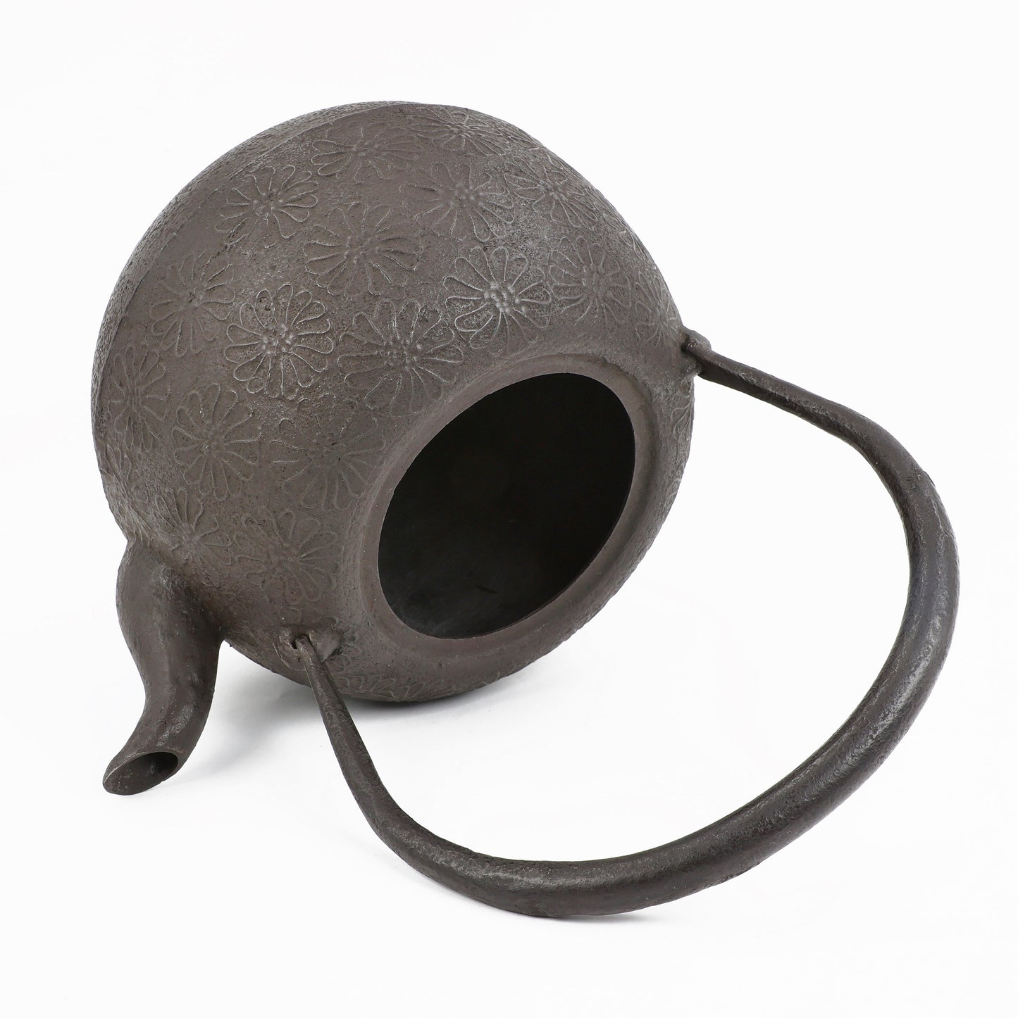 Tetsubin, Cast iron kettle, Japanese tetsubin, Tetsubin teapot, Tetsubin kettle, Cast iron teapot from Japan, Cast iron teapot, Nambutekki, Maru-natsume, 2.2L, Chrysanthemum pattern, Free Shipping