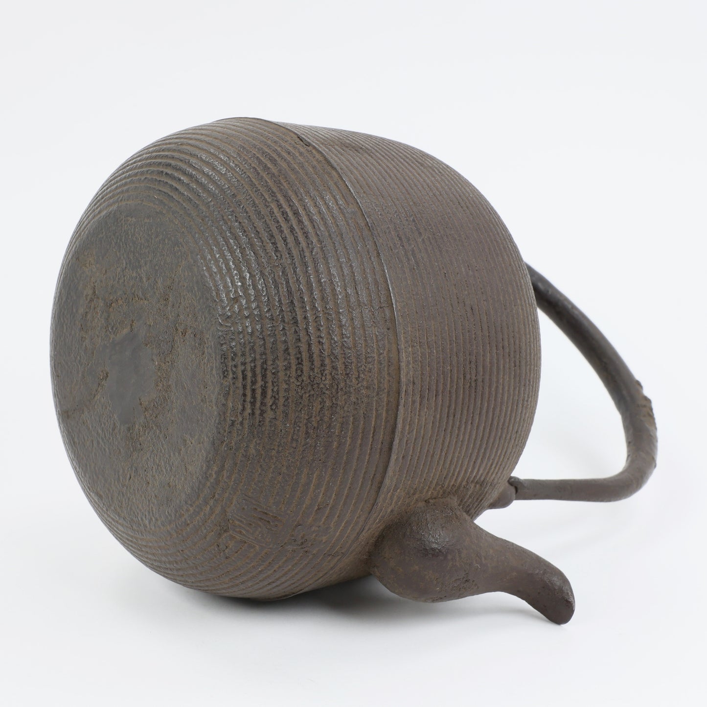 Tetsubin, Cast iron kettle, Japanese handmade tetsubin, Tetsubin teapot, Tetsubin kettle, Cast iron teapot from Japan, Cast iron teapot, Nambutekki, Natsume shape, 1.4L, Itome (string lines) pattern, Free Shipping