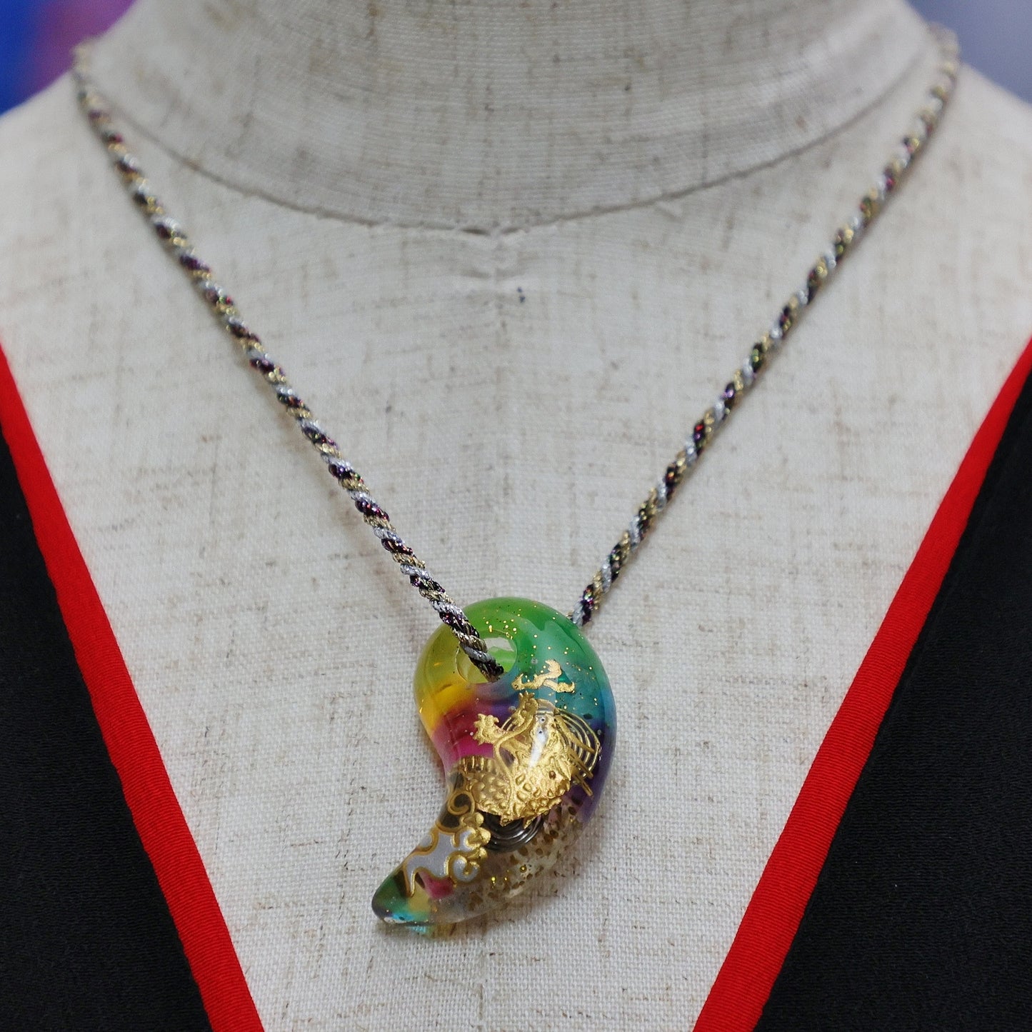 Magatama, Japanese talisman, Magatama pendant, Spiritual protection, Japanese charm, Talisman charm, Magatama charm, Orgonite protection, Rainbow Magatama, handmade charm, handmade magatama, made in japan, free shipping