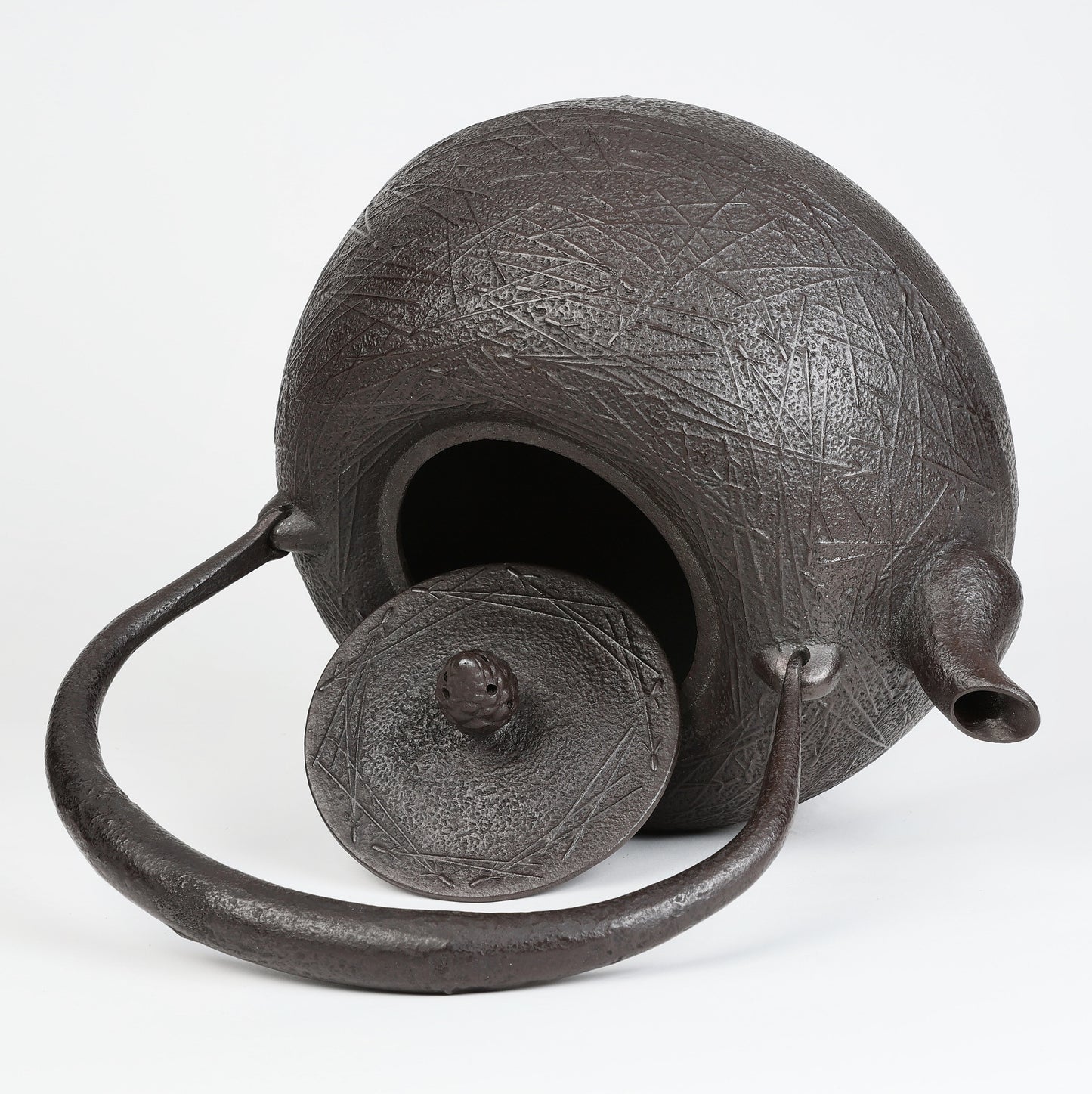 Tetsubin, Cast iron kettle, Nanbu tekki, Tetsubin teapot, Tetsubin kettle, Cast iron teapot from Japan, Cast iron teapot, Japanese Tetsubin, Shinju, Matsuba, Free Shipping