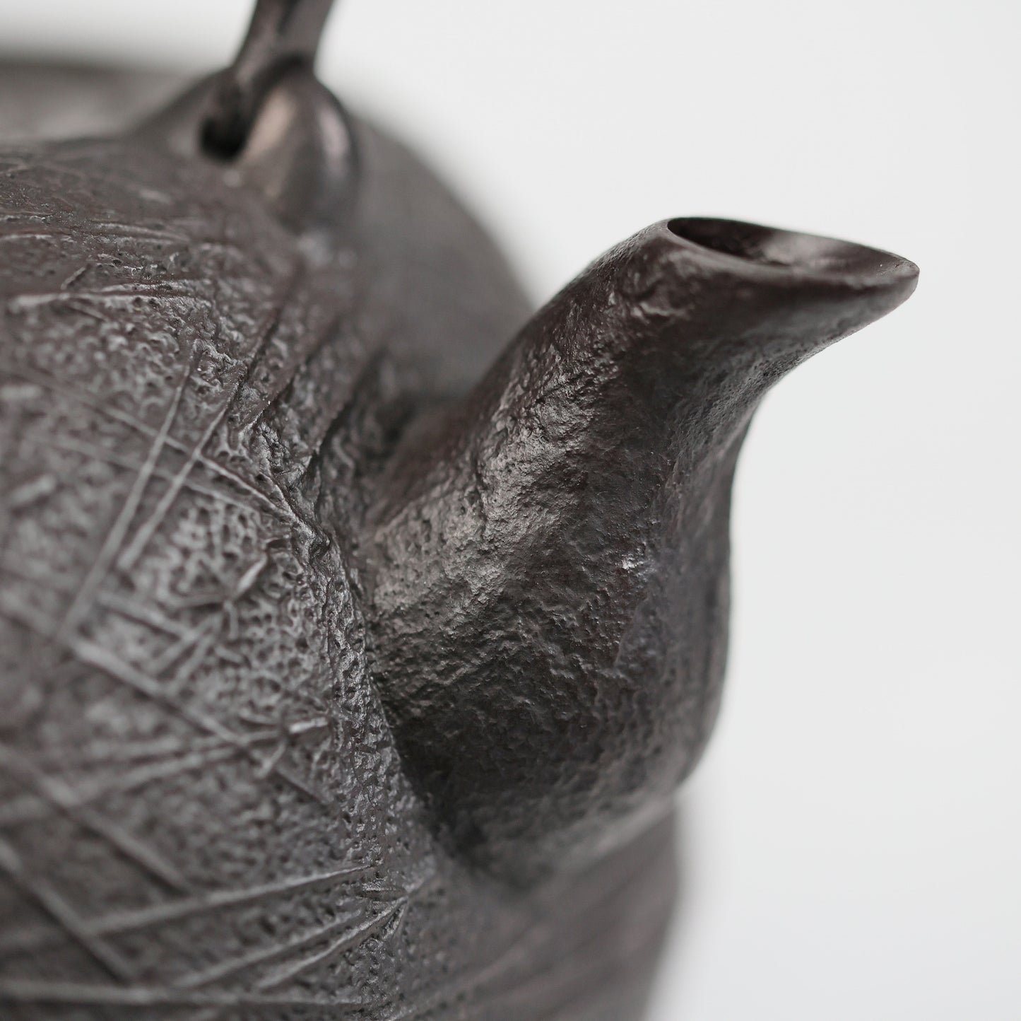 Tetsubin, Cast iron kettle, Nanbu tekki, Tetsubin teapot, Tetsubin kettle, Cast iron teapot from Japan, Cast iron teapot, Japanese Tetsubin, Shinju, Matsuba, Free Shipping