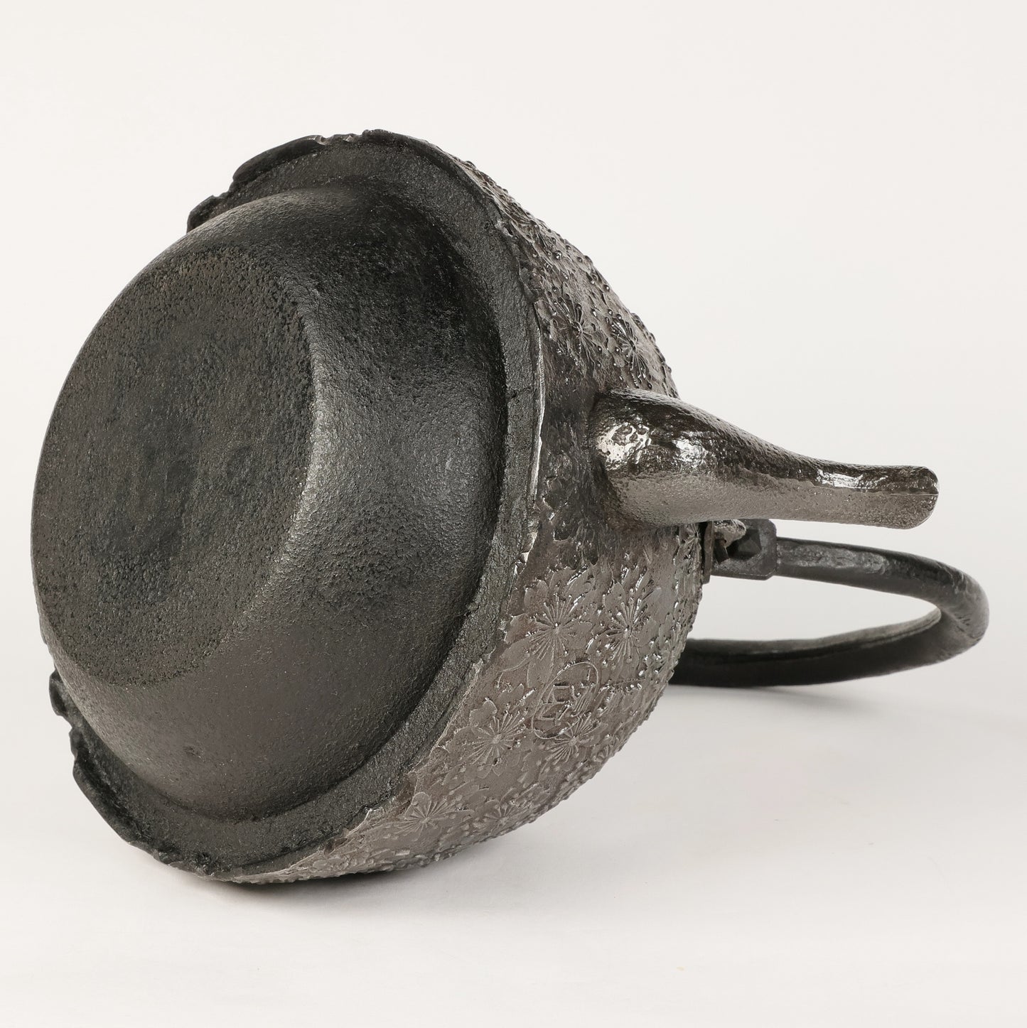 Tetsubin, Tetsubin kettle, Cast iron tea kettle, Japanese iron kettle, Cast iron kettle, Tetsubin iron teapot, Tetsubin iron sand, Satetsu, Iron sand, Free Shipping