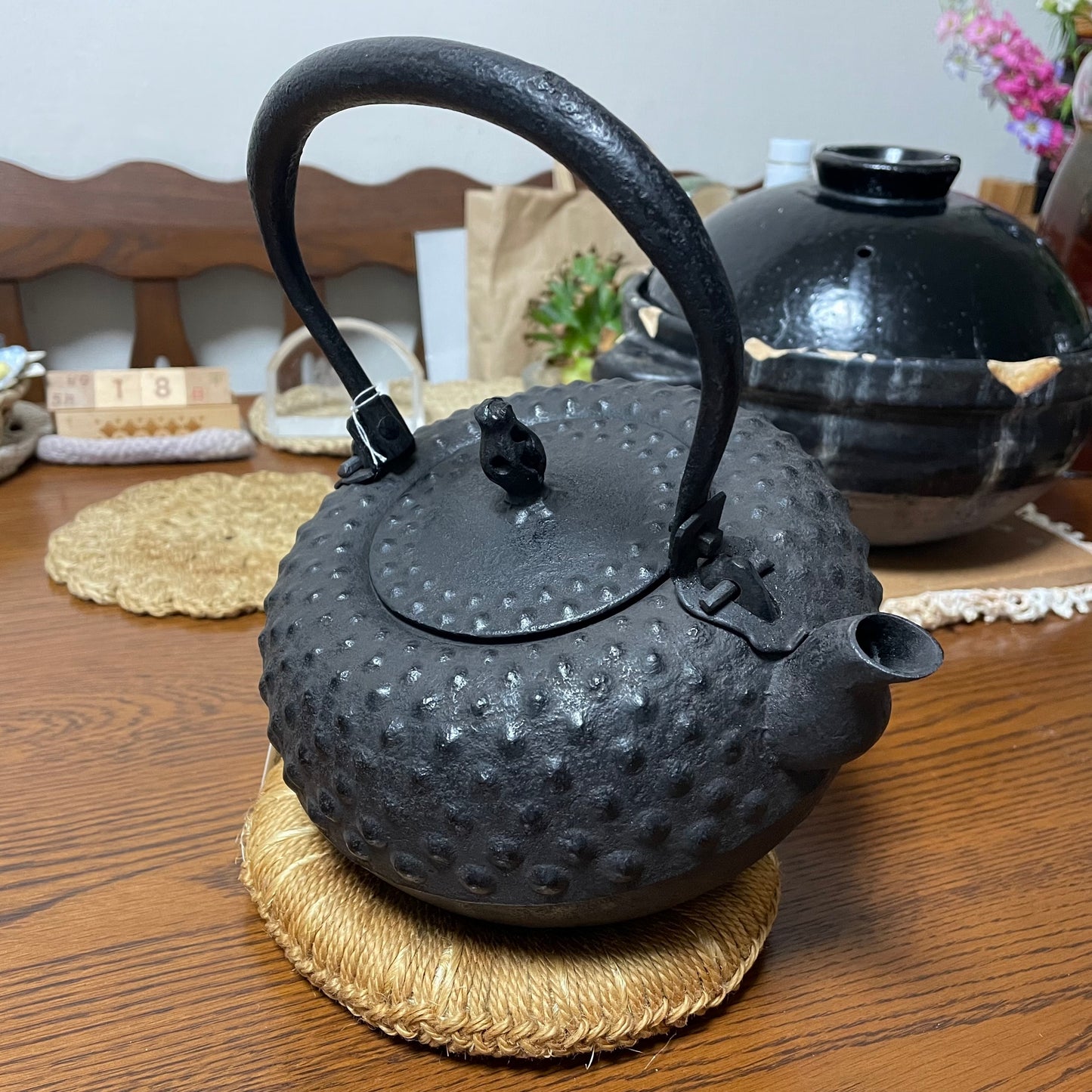 Tetsubin, Nanbu Tetsubin, Japanese tetsubin, Cast iron kettle, Nanbu tekki, Tetsubin teapot, Tetsubin kettle, Cast iron teapot, Japanese Tetsubin, Tetsuhachi Dai-Arare, 1.6L, Free Shipping, Ready for BtoB negotiation