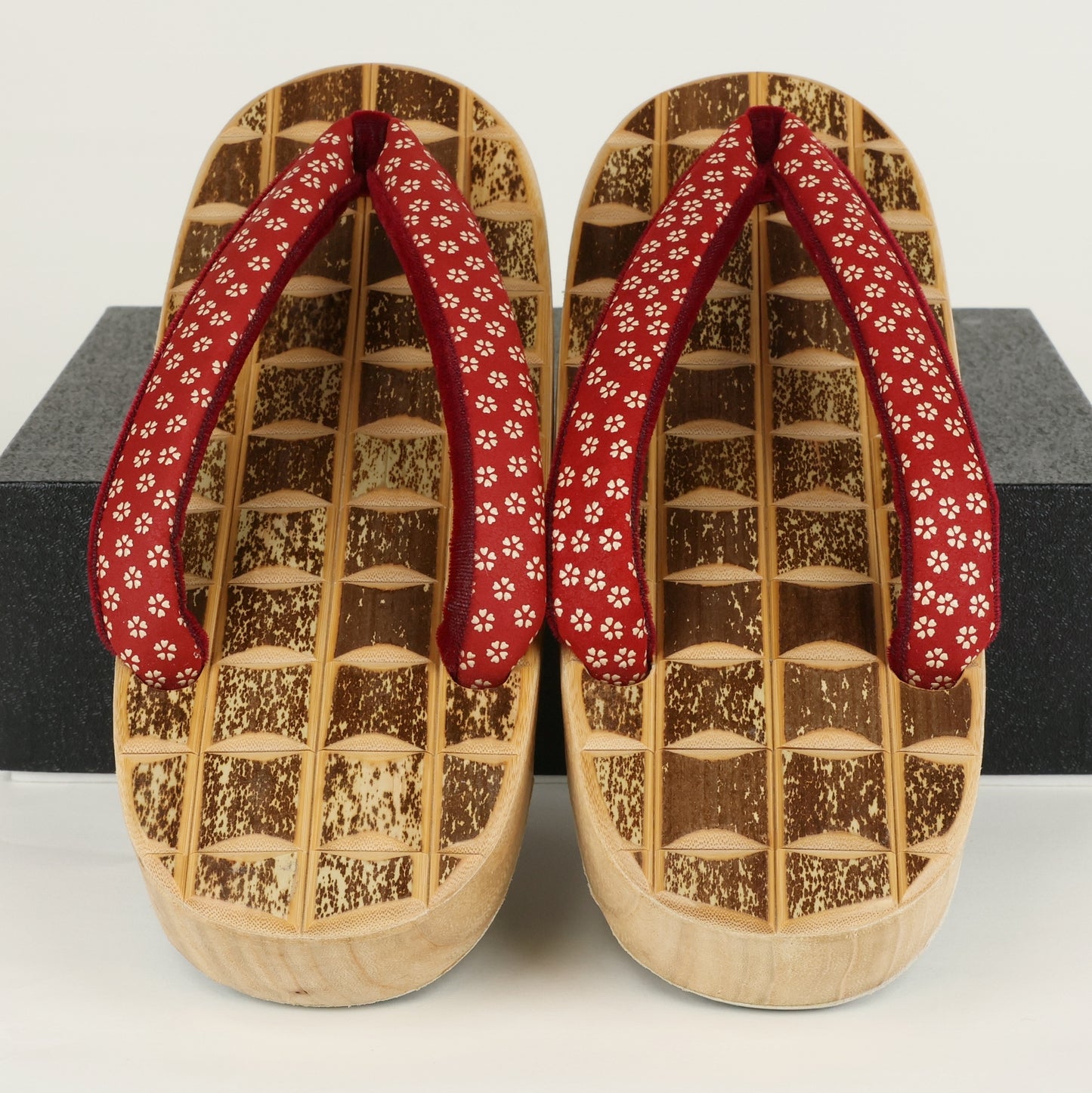 Ukon Geta, Women's Ukon Geta, Paulownia core Bamboo surface, Geta Japanese Sandals, Japanese Wooden Geta Sandals, Japanese Geta Sandals, Free Shipping
