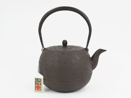 Tetsubin, Cast iron kettle, Japanese tetsubin, Tetsubin teapot, Tetsubin kettle, Cast iron teapot from Japan, Cast iron teapot, Nambutekki, Maru-natsume, 2.2L, Chrysanthemum pattern, Free Shipping